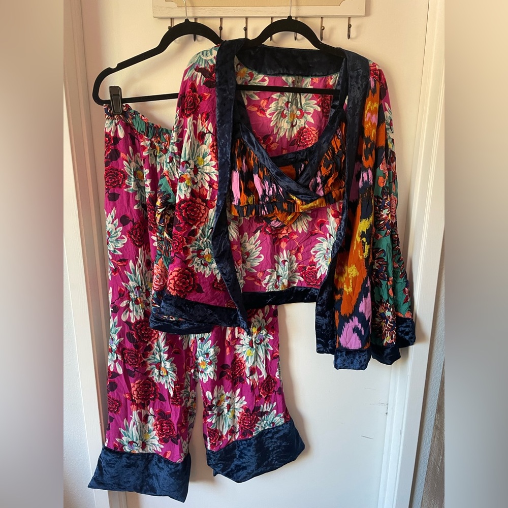 Anthropologie- 3 Piece Pajama Set - Multi Blue
